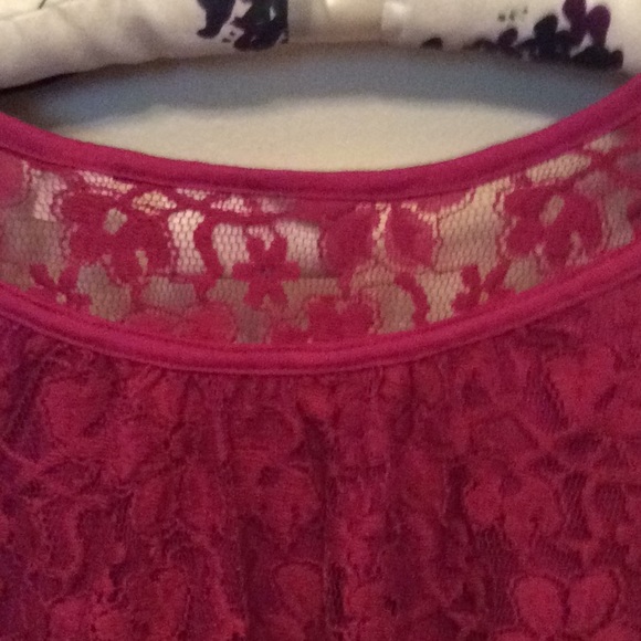 Avenue   Fancy Lace Overlay w lining  SS Top   NWT - Picture 4 of 6